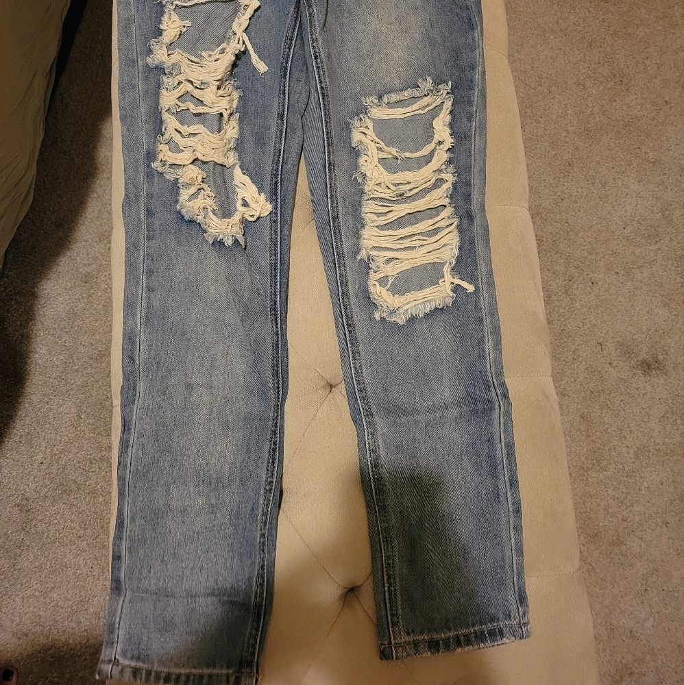 Jeans - Picture 2 of 4